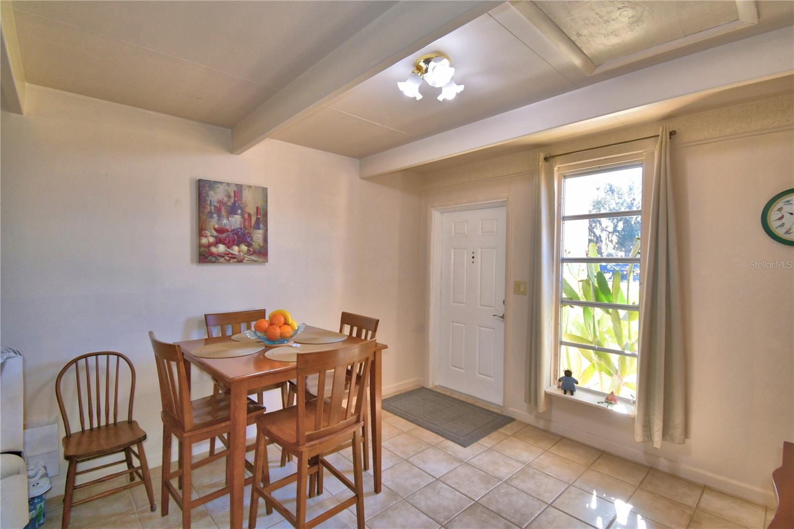 Image 5 of 49 For 2319 Club Circle