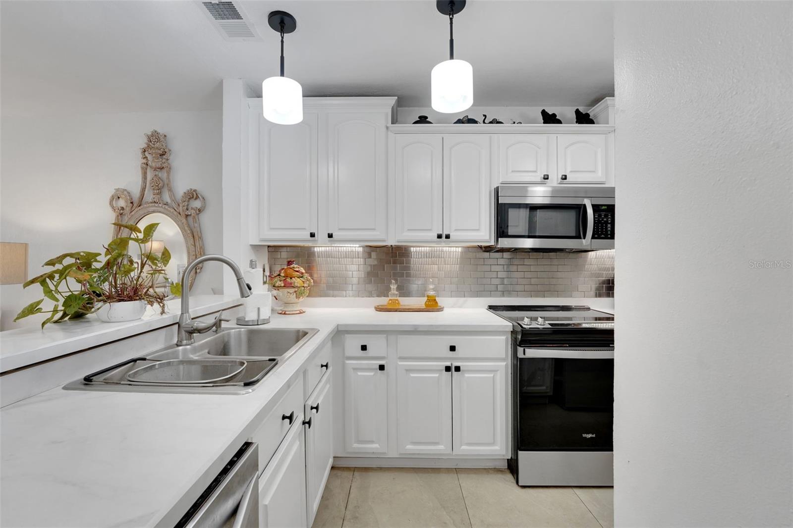 Image 9 of 22 For 410 Orange Blossom Drive