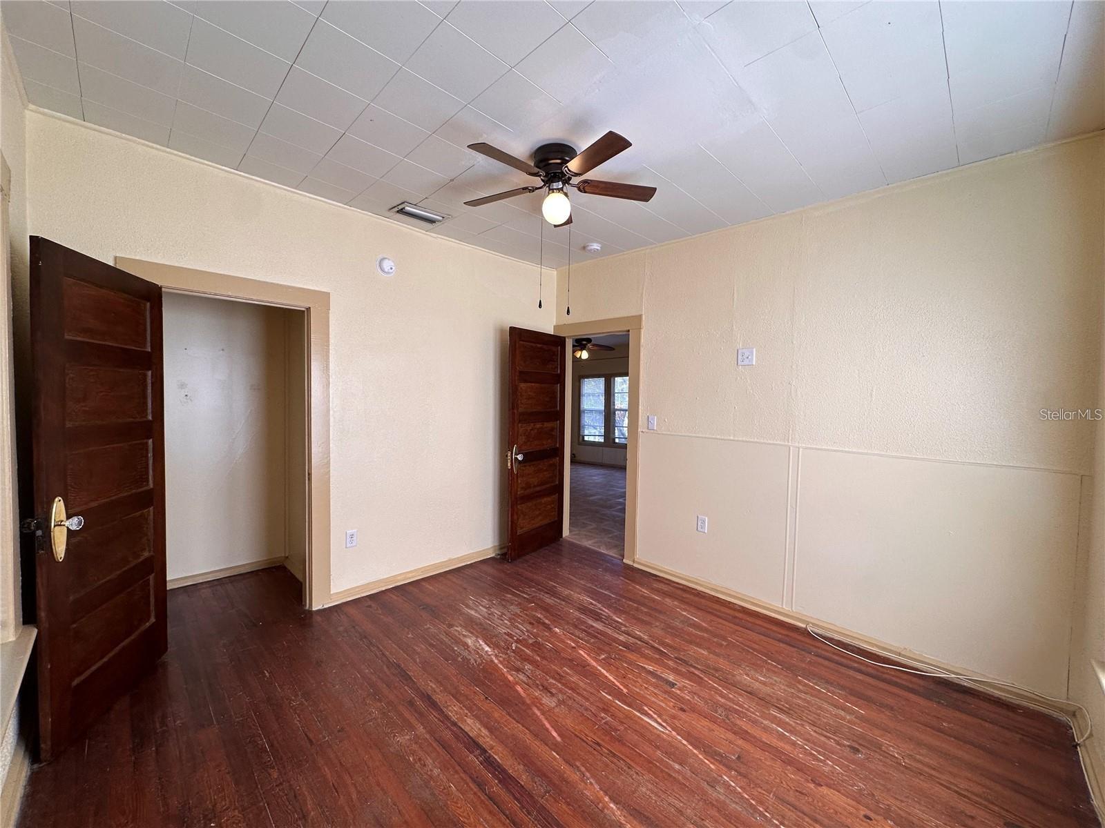 Image 14 of 24 For 1025 Main Street B