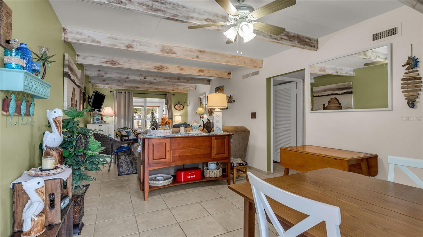 Image 2 of 33 For 5109 Club Circle