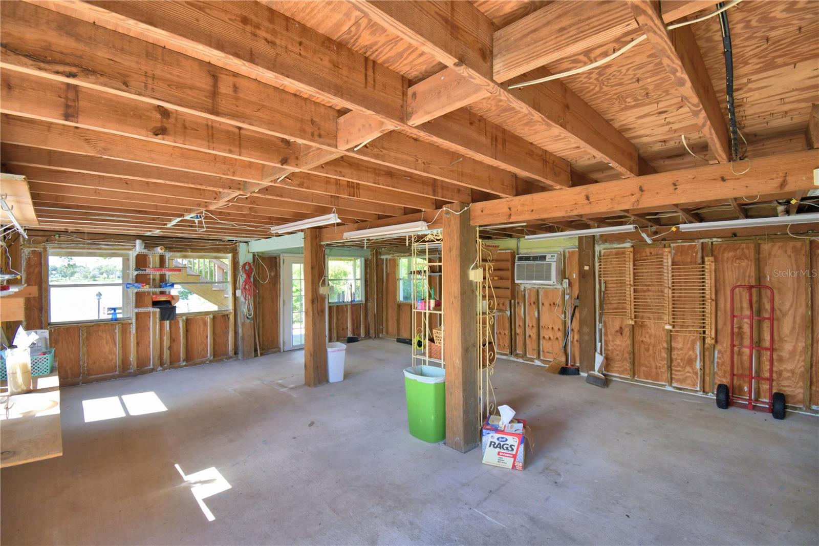 Image 44 of 55 For 4920 Old Lucerne Park Road Ne