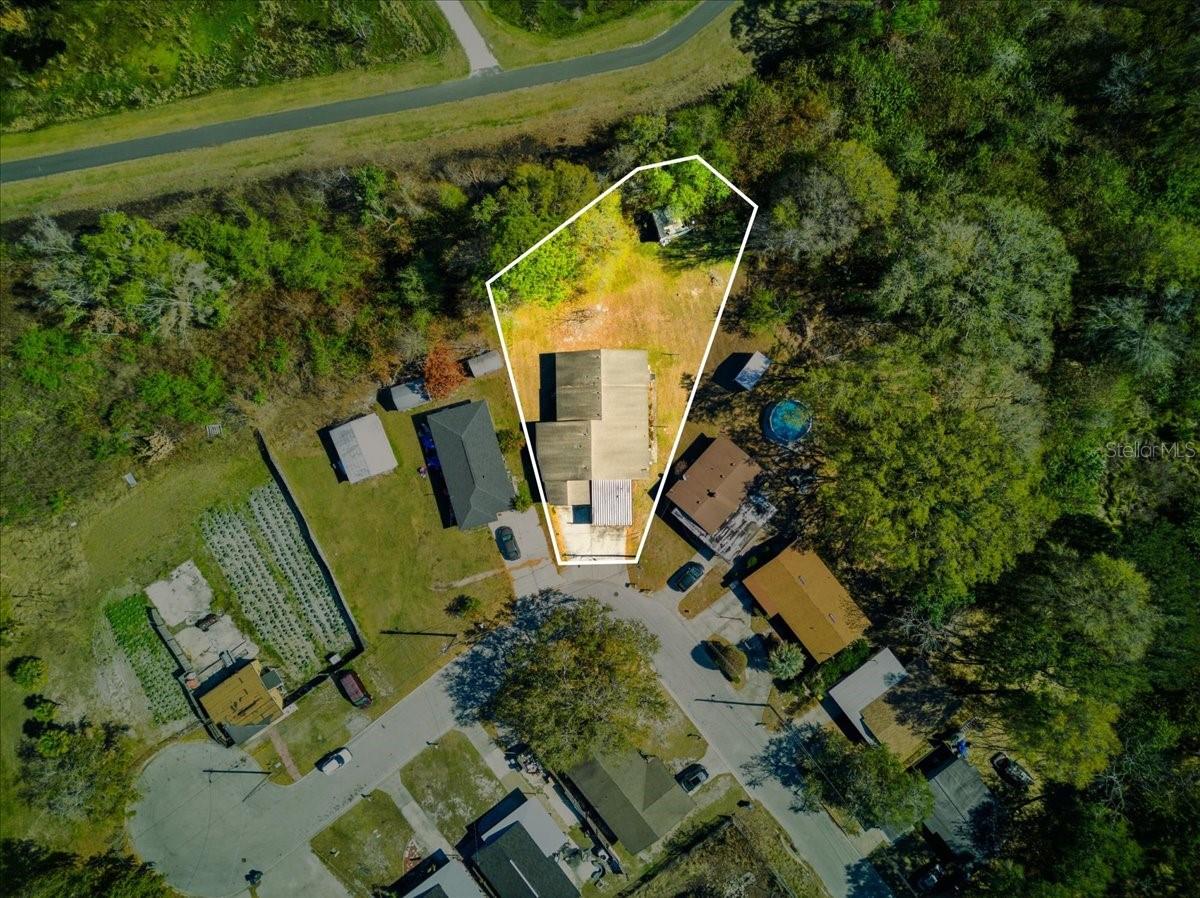 Image 11 of 44 For 111 Sunset Drive E