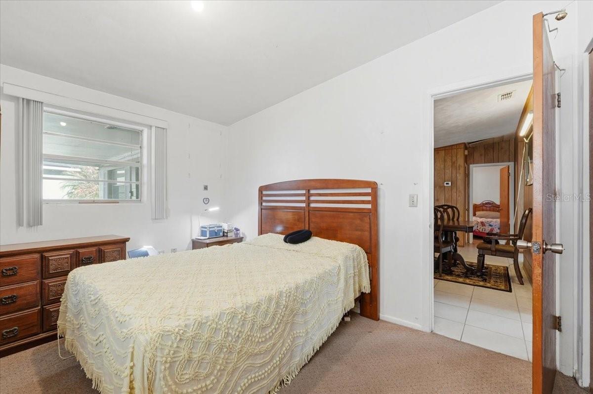 Image 31 of 44 For 111 Sunset Drive E