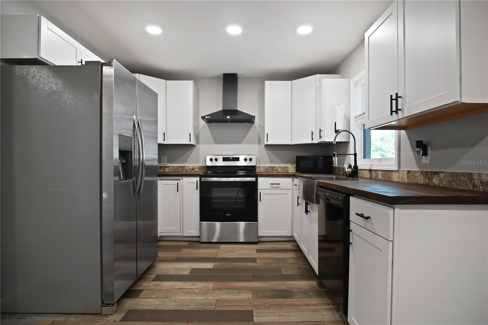 Image 2 of 26 For 213 Bougainvillea Avenue