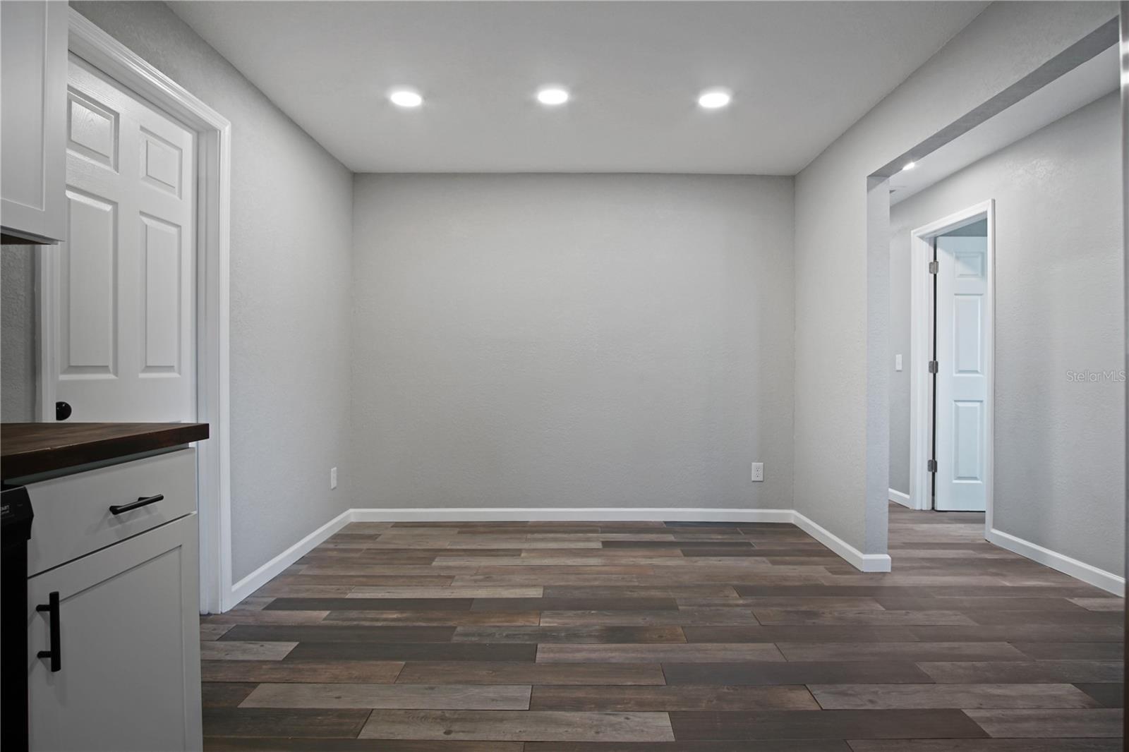 Image 5 of 26 For 213 Bougainvillea Avenue