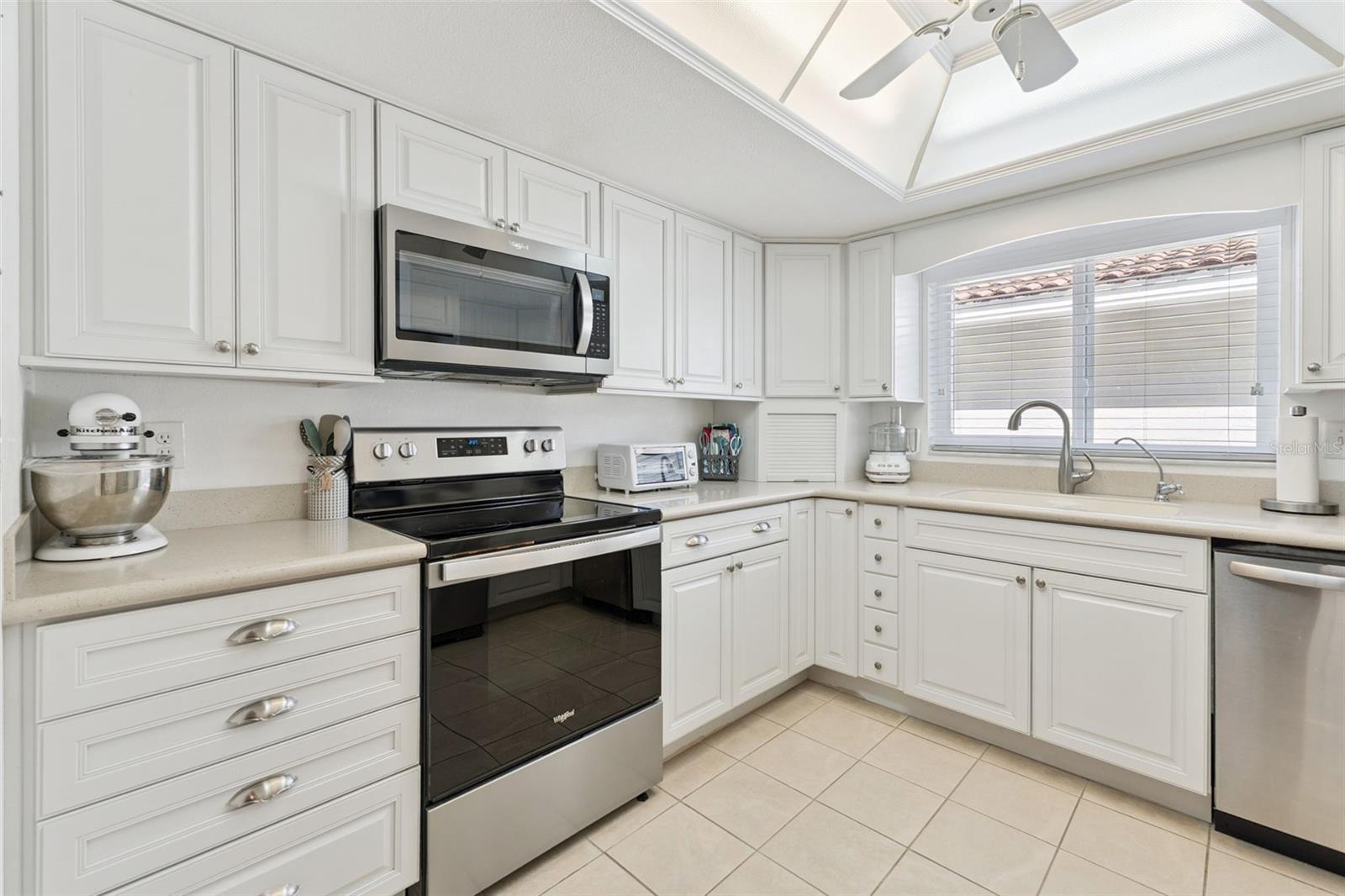 Image 8 of 23 For 688 Augusta Road