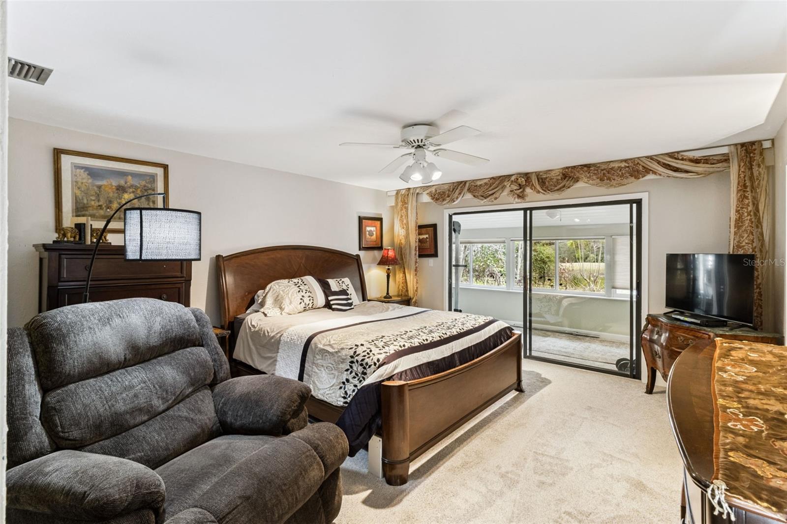 Image 10 of 20 For 62 Nottingham Way