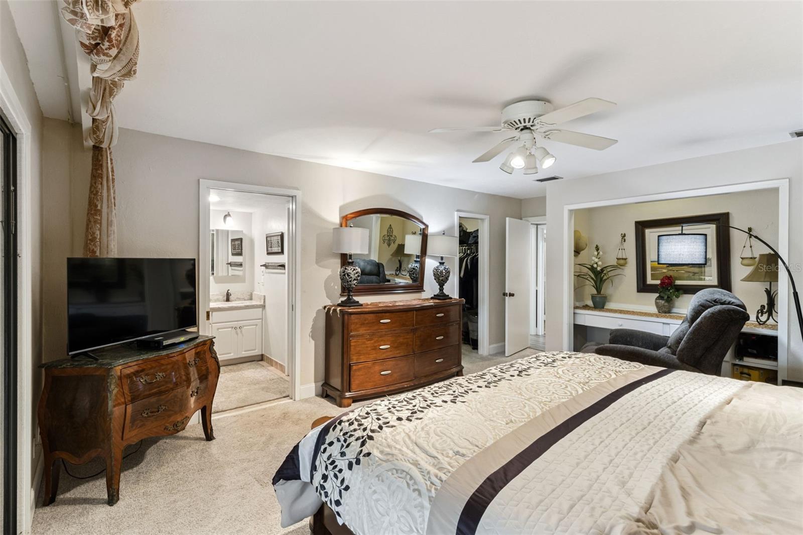 Image 11 of 20 For 62 Nottingham Way