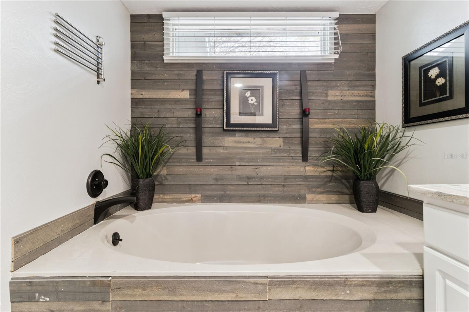 Image 13 of 20 For 62 Nottingham Way