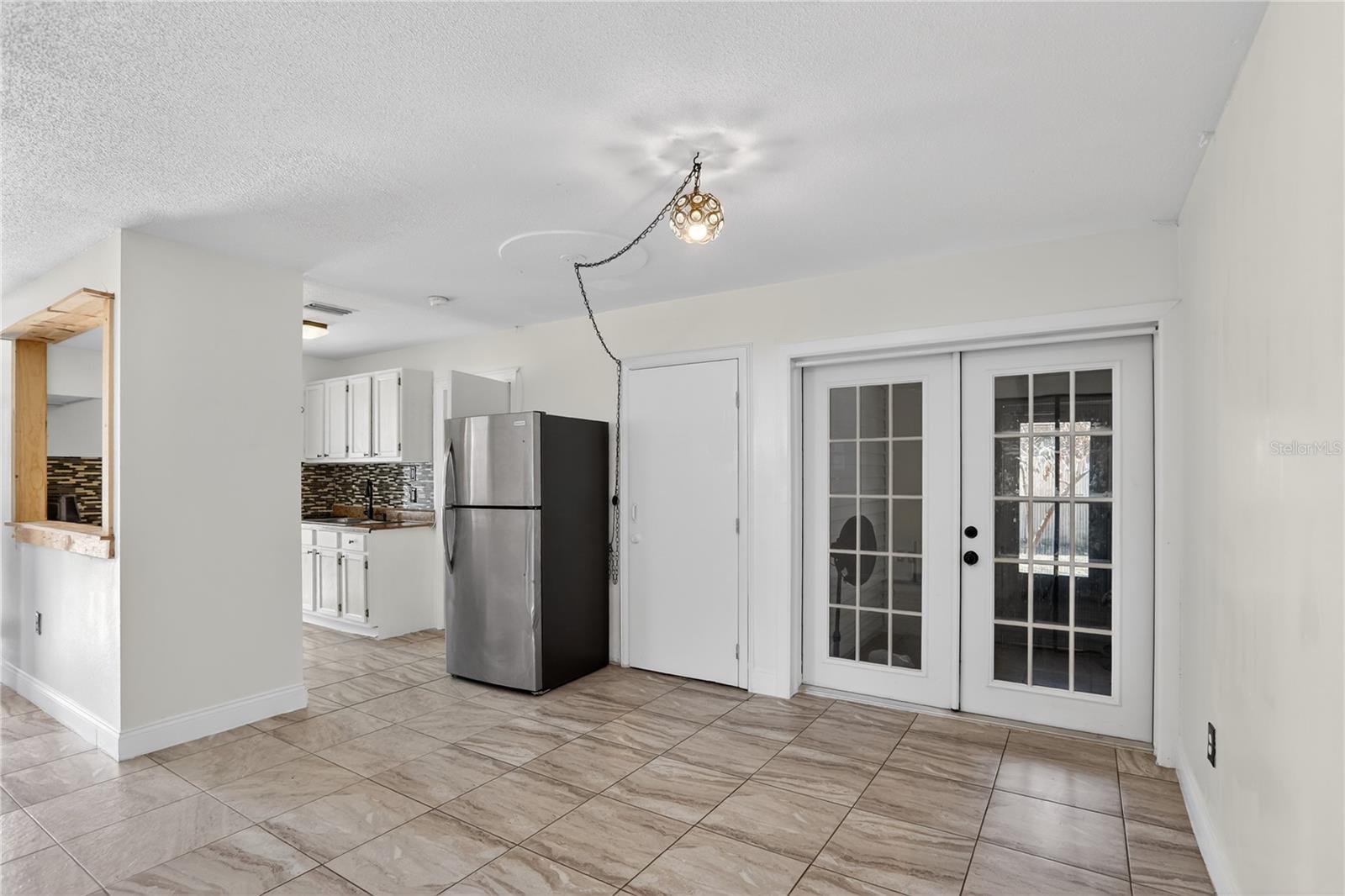 Image 6 of 39 For 8071 Rhea Circle