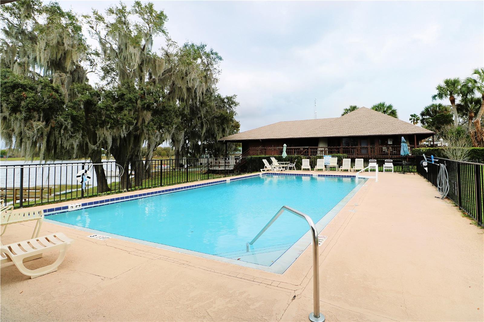 Image 4 of 10 For 7350 Midway Lane 54