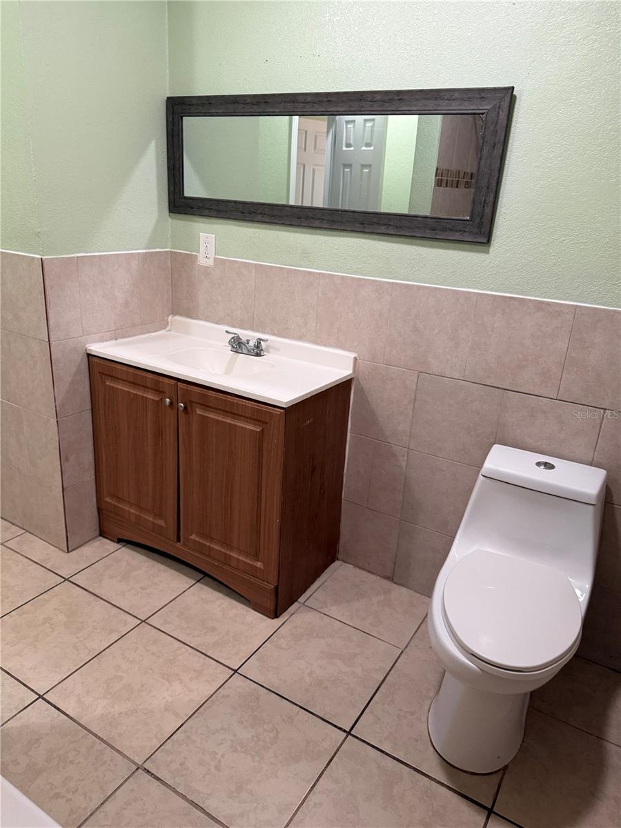 Image 17 of 22 For 720 Manor Drive