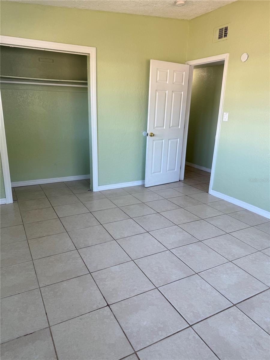 Image 20 of 22 For 720 Manor Drive