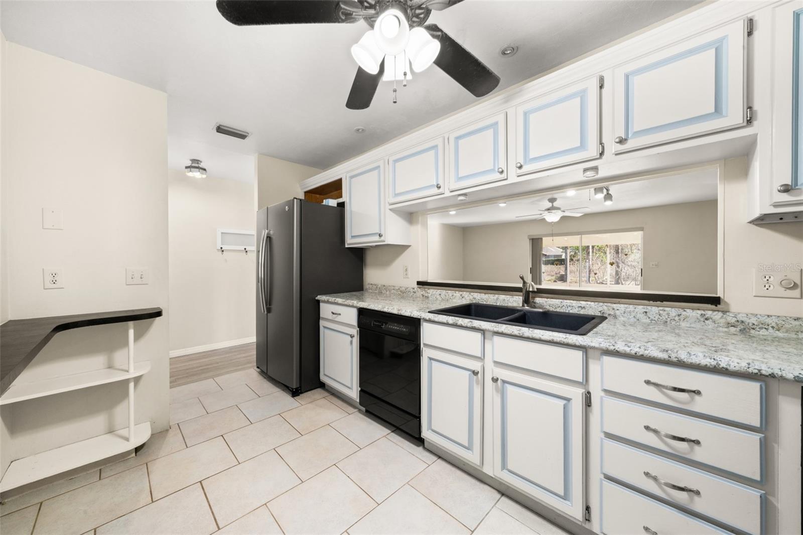 Image 12 of 47 For 1273 Woodbury Avenue