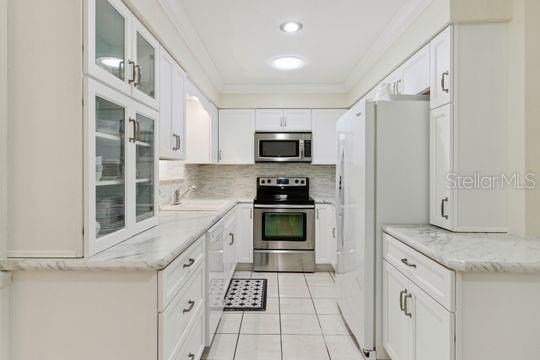 Image 12 of 51 For 10744 Beach Parkway