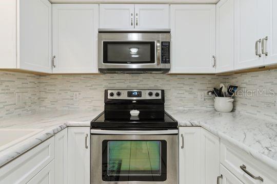 Image 13 of 51 For 10744 Beach Parkway