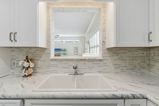 Image 14 of 51 For 10744 Beach Parkway