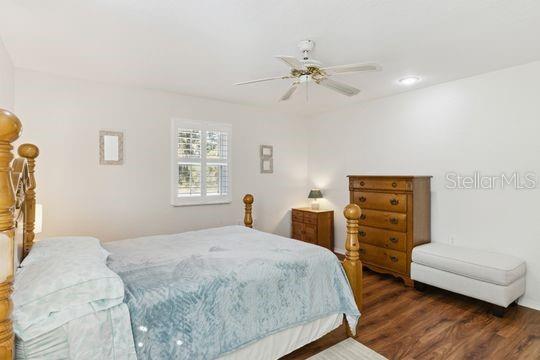 Image 22 of 51 For 10744 Beach Parkway