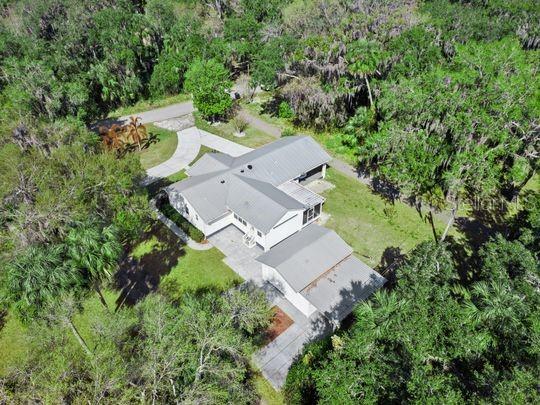 Image 34 of 51 For 10744 Beach Parkway