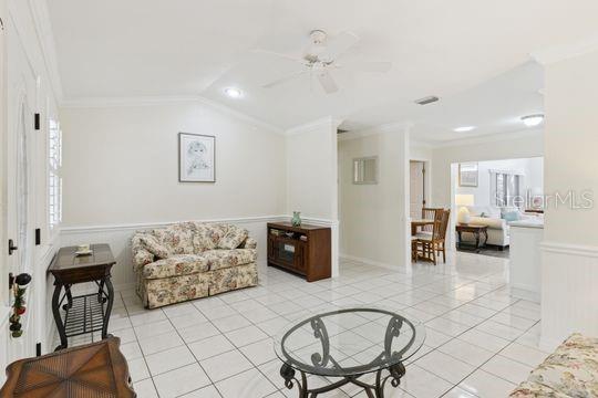 Image 8 of 51 For 10744 Beach Parkway