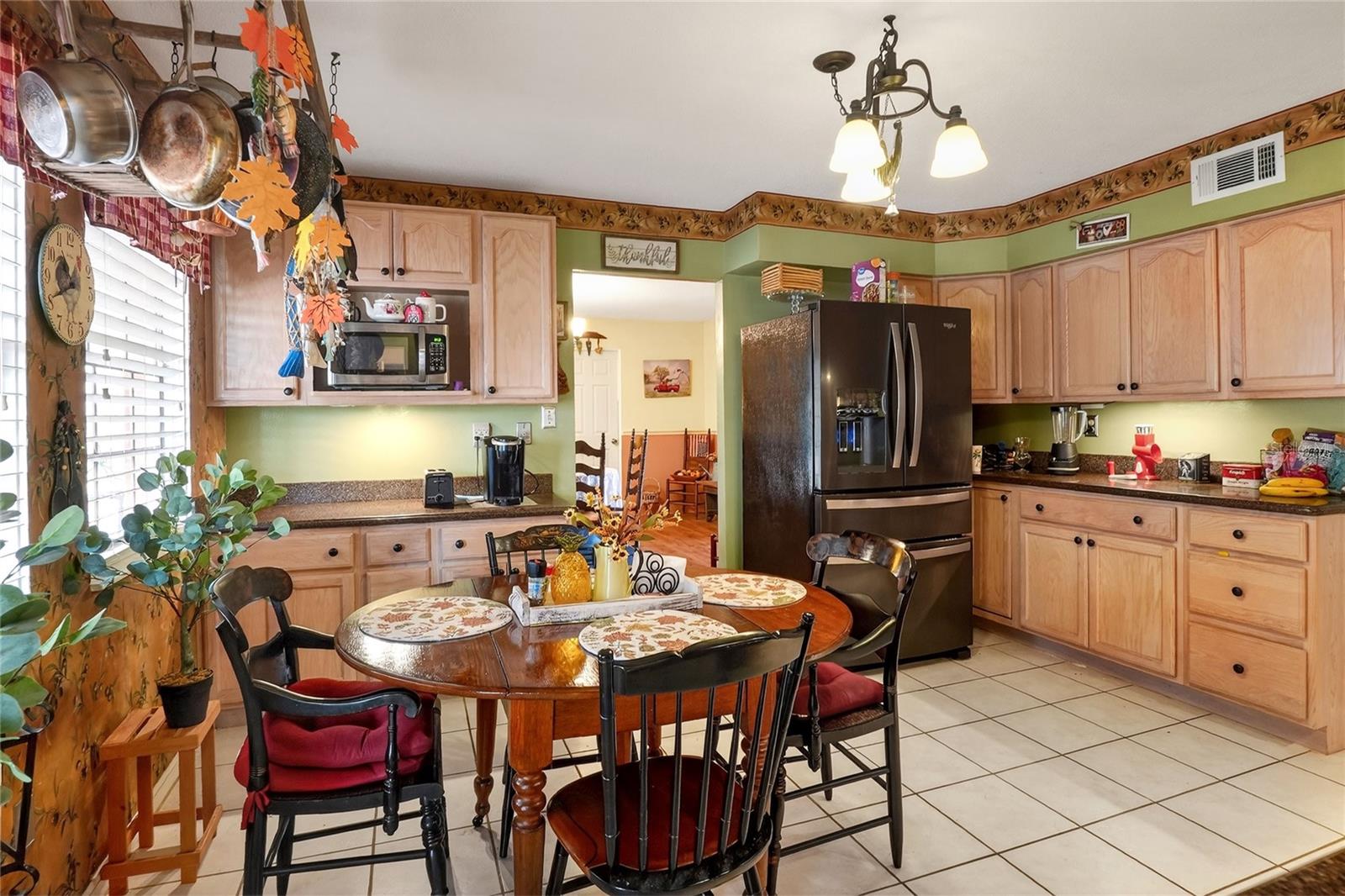 Image 14 of 47 For 1180 Yarnell Avenue