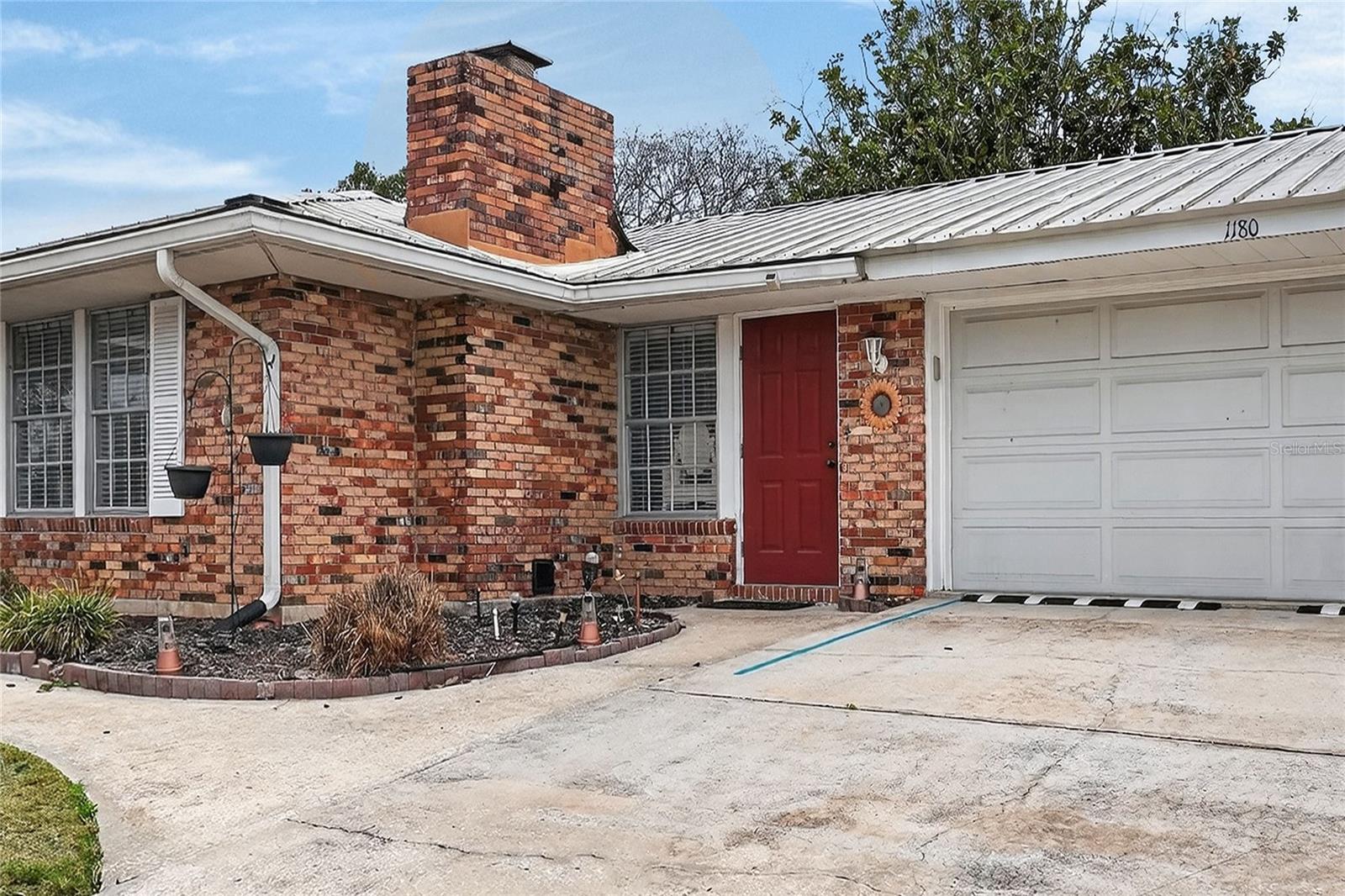 Image 4 of 47 For 1180 Yarnell Avenue