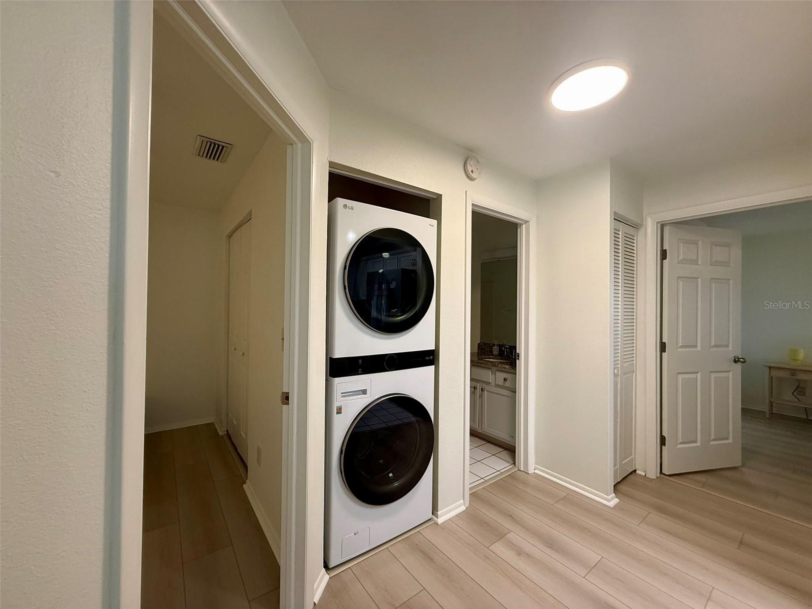 Image 10 of 24 For 5202 Waterview Way 5202