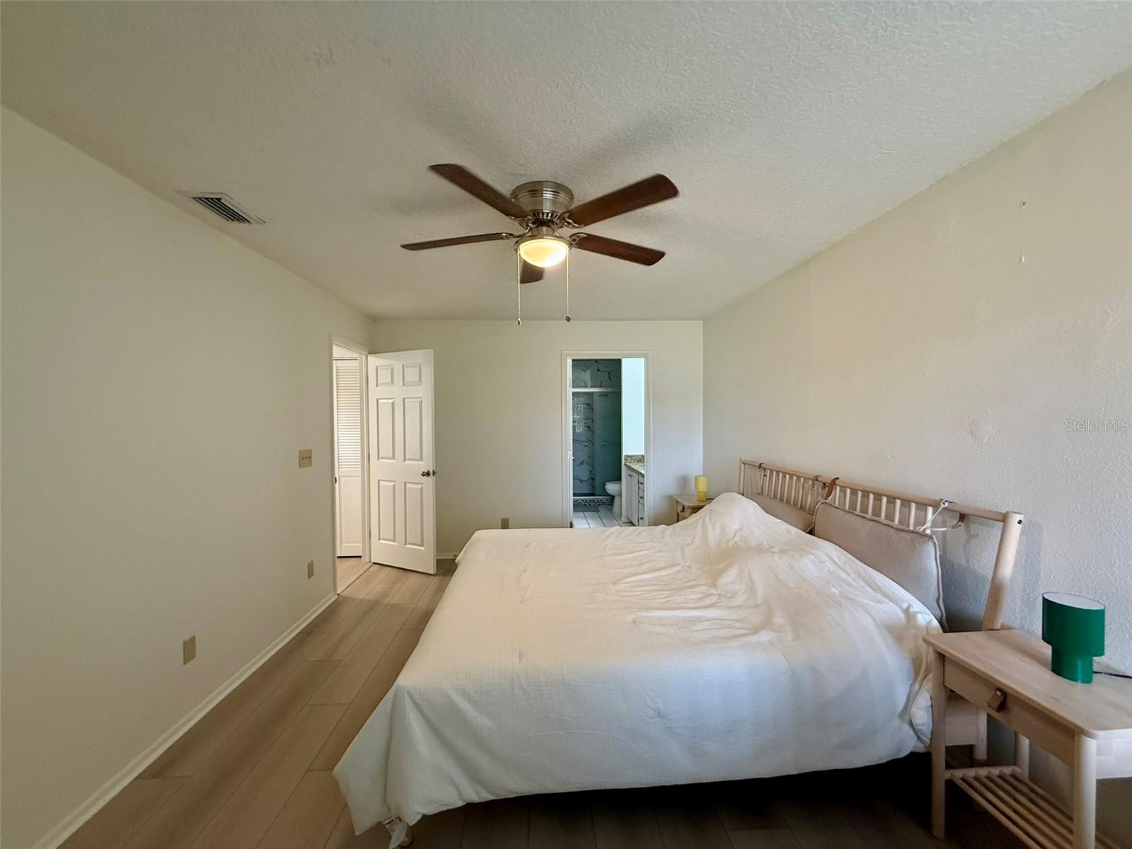 Image 19 of 24 For 5202 Waterview Way 5202