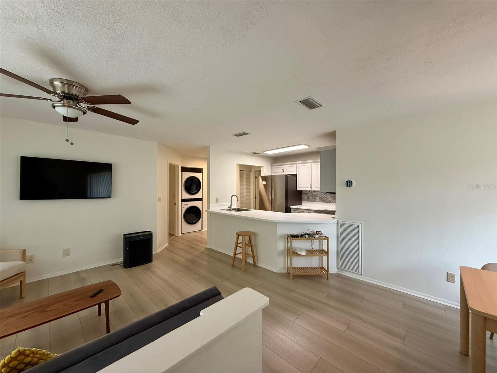 Image 4 of 24 For 5202 Waterview Way 5202