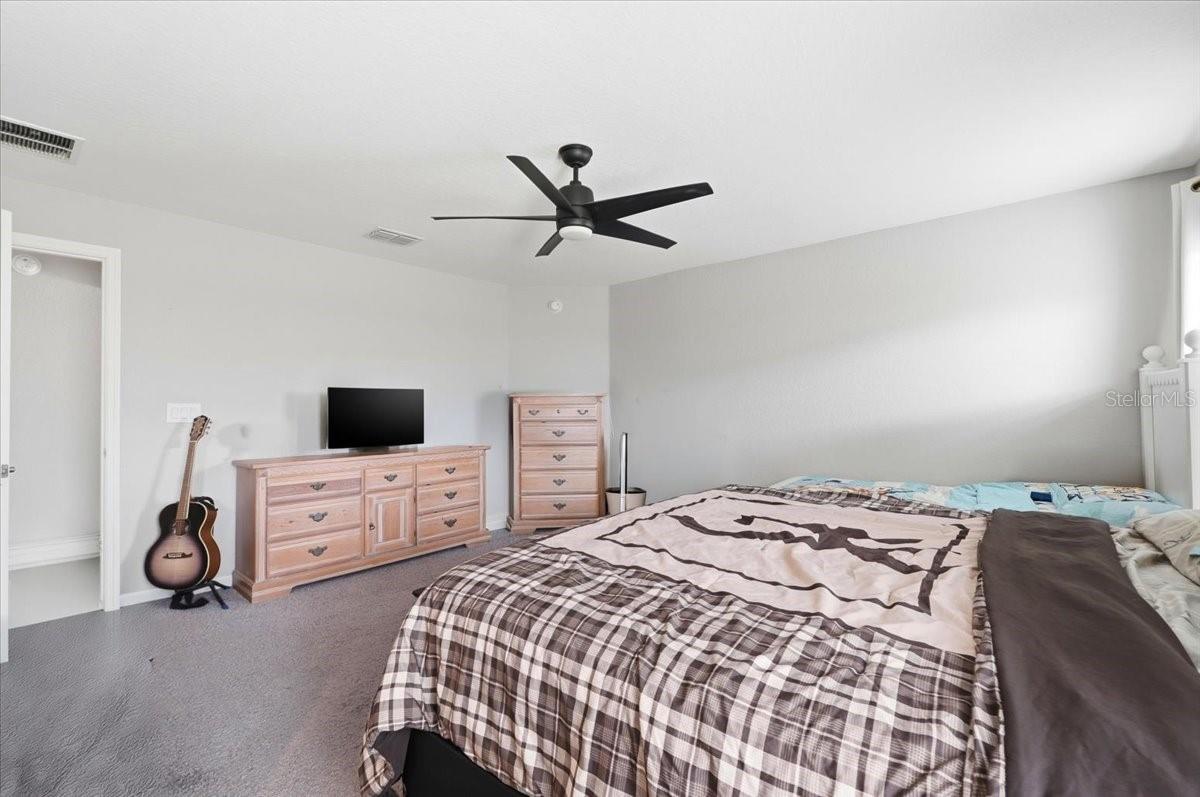 Image 15 of 46 For 7227 Victoria Road