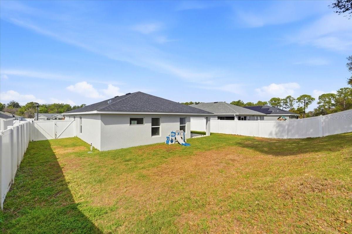 Image 37 of 46 For 7227 Victoria Road