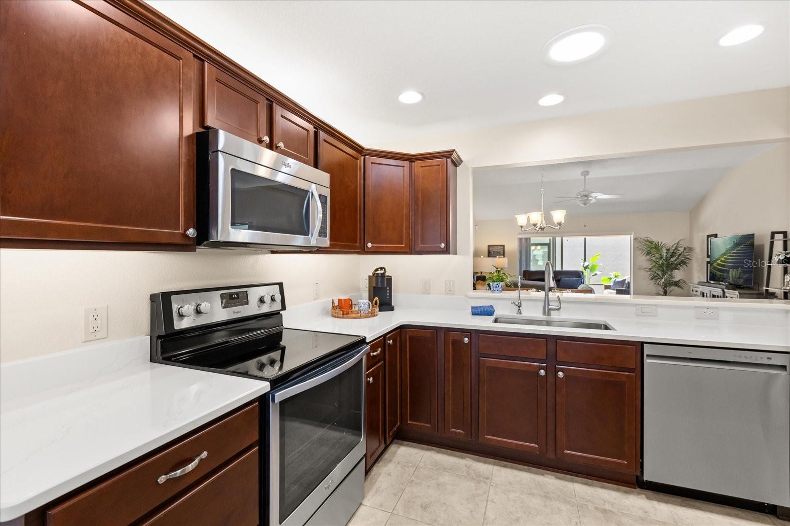 Image 10 of 28 For 2004 Flowersville Place