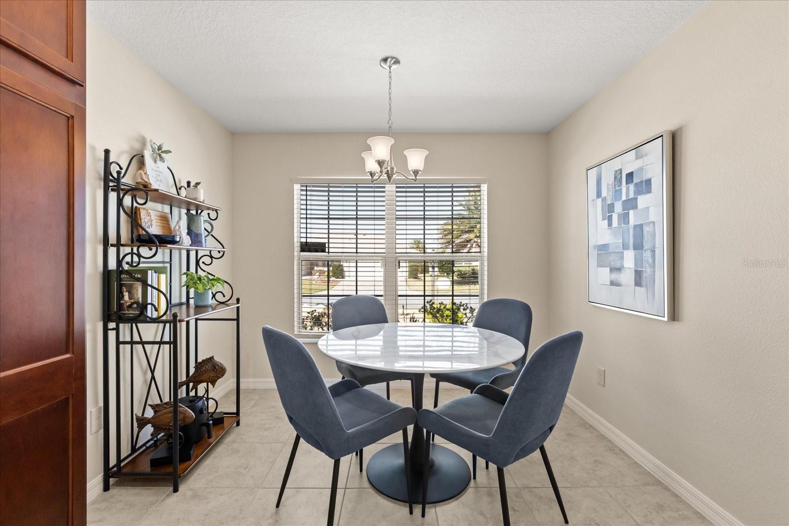 Image 11 of 28 For 2004 Flowersville Place