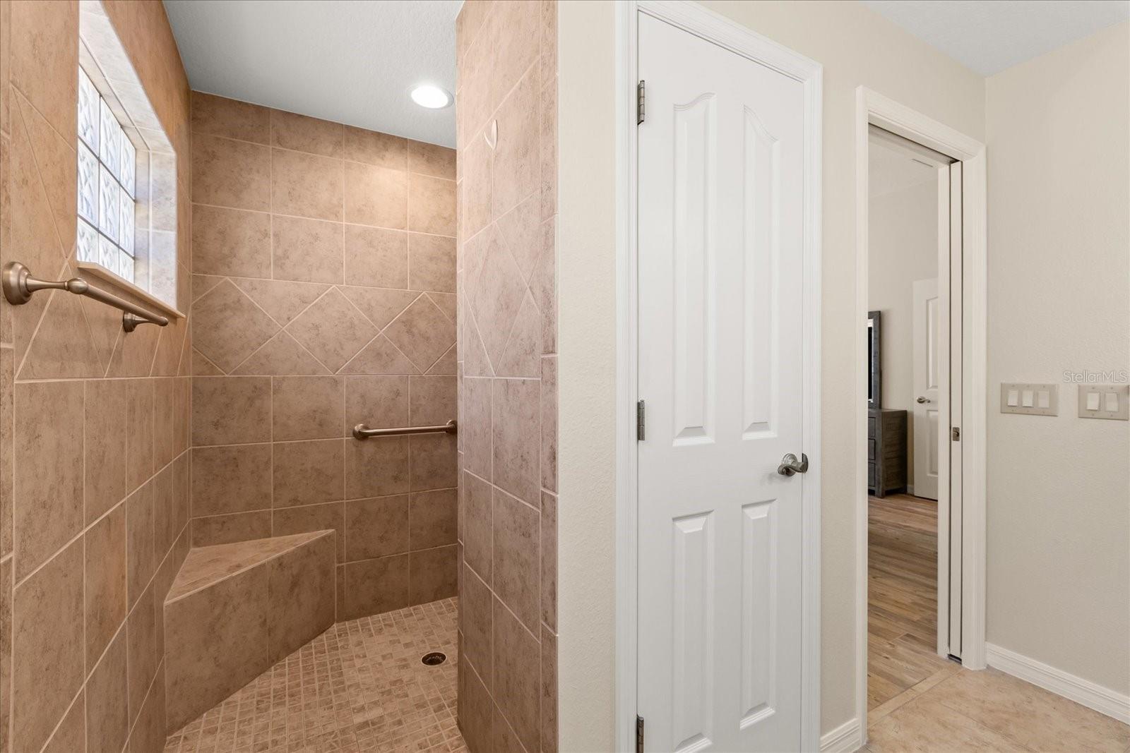 Image 16 of 28 For 2004 Flowersville Place