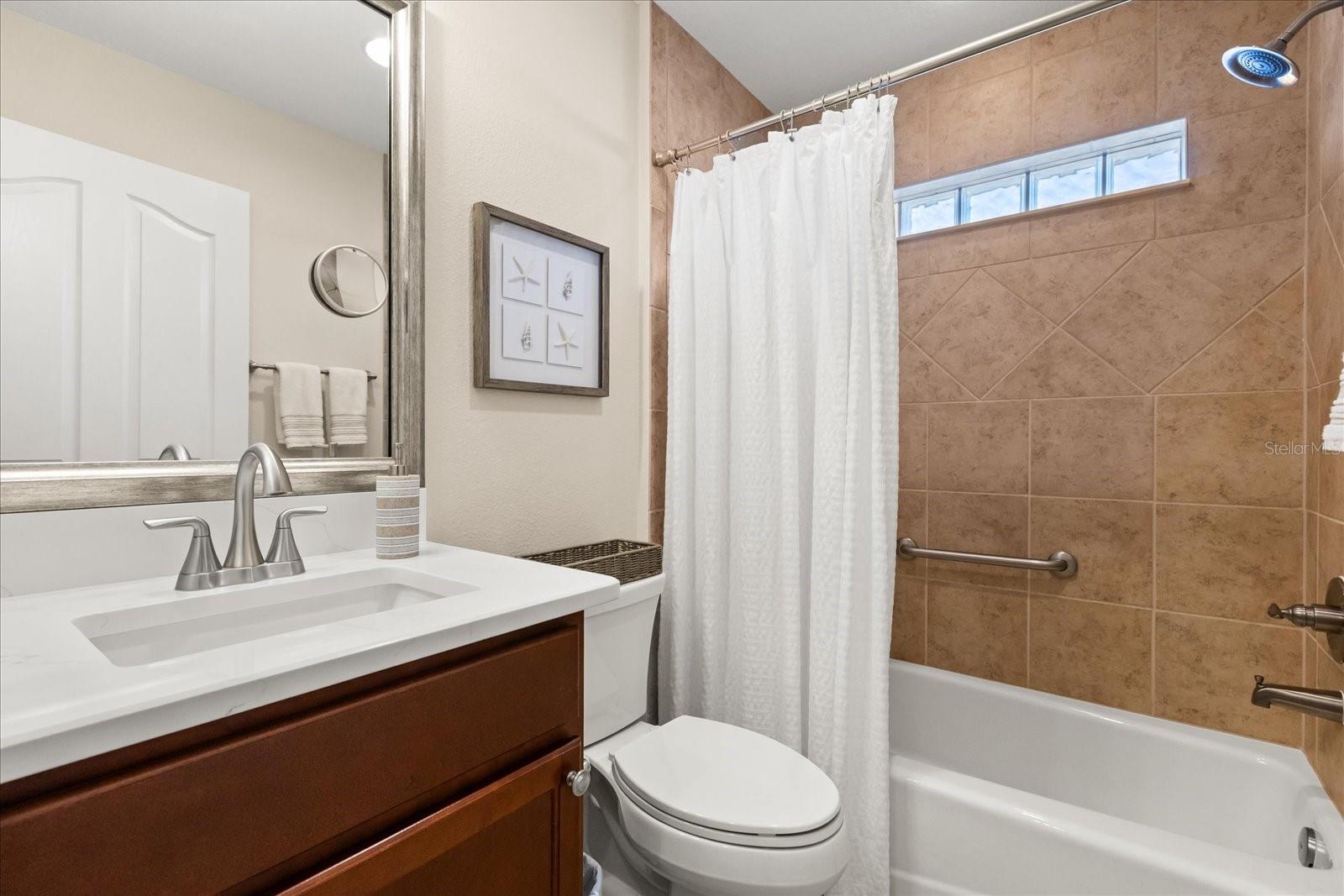 Image 20 of 28 For 2004 Flowersville Place