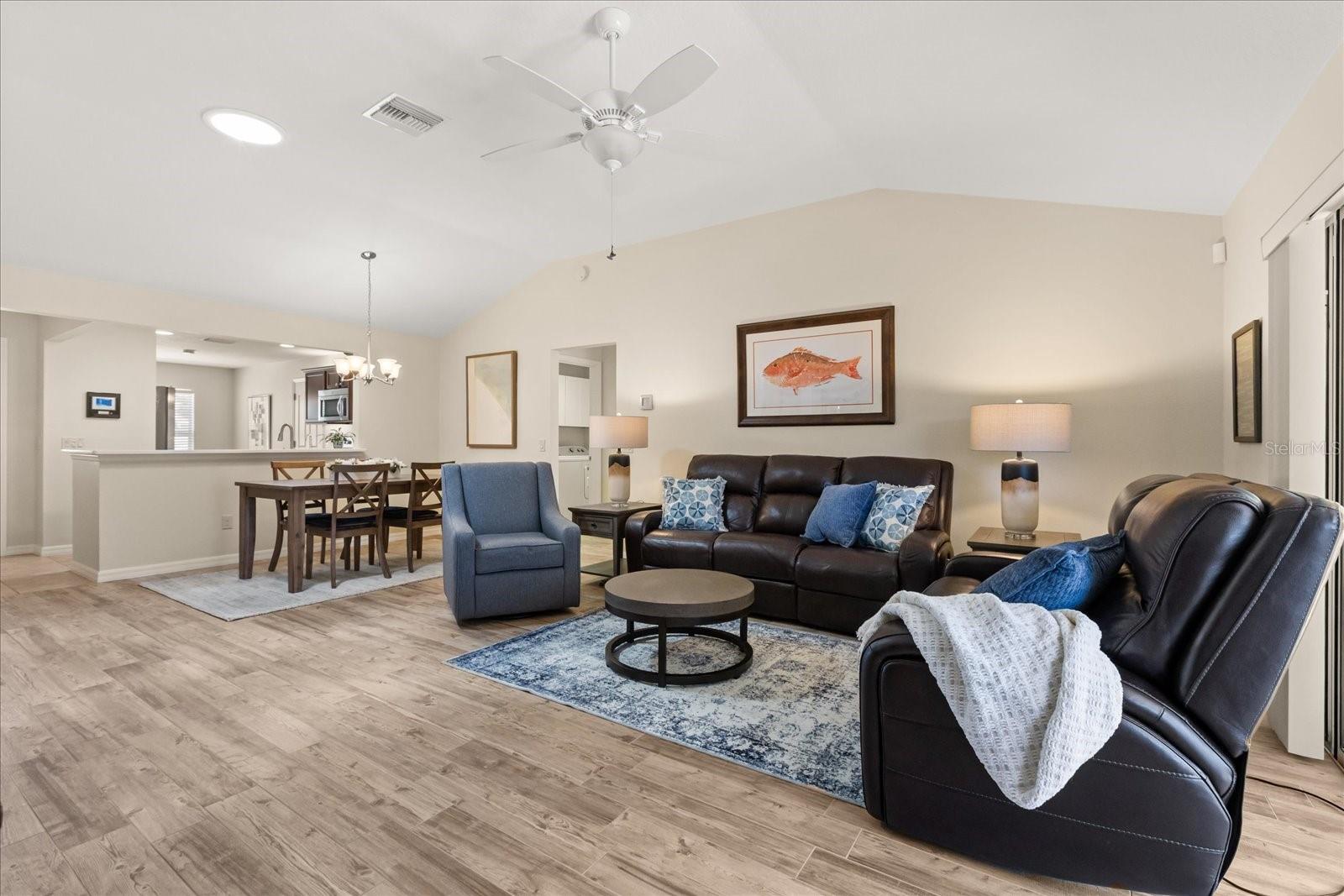 Image 4 of 28 For 2004 Flowersville Place