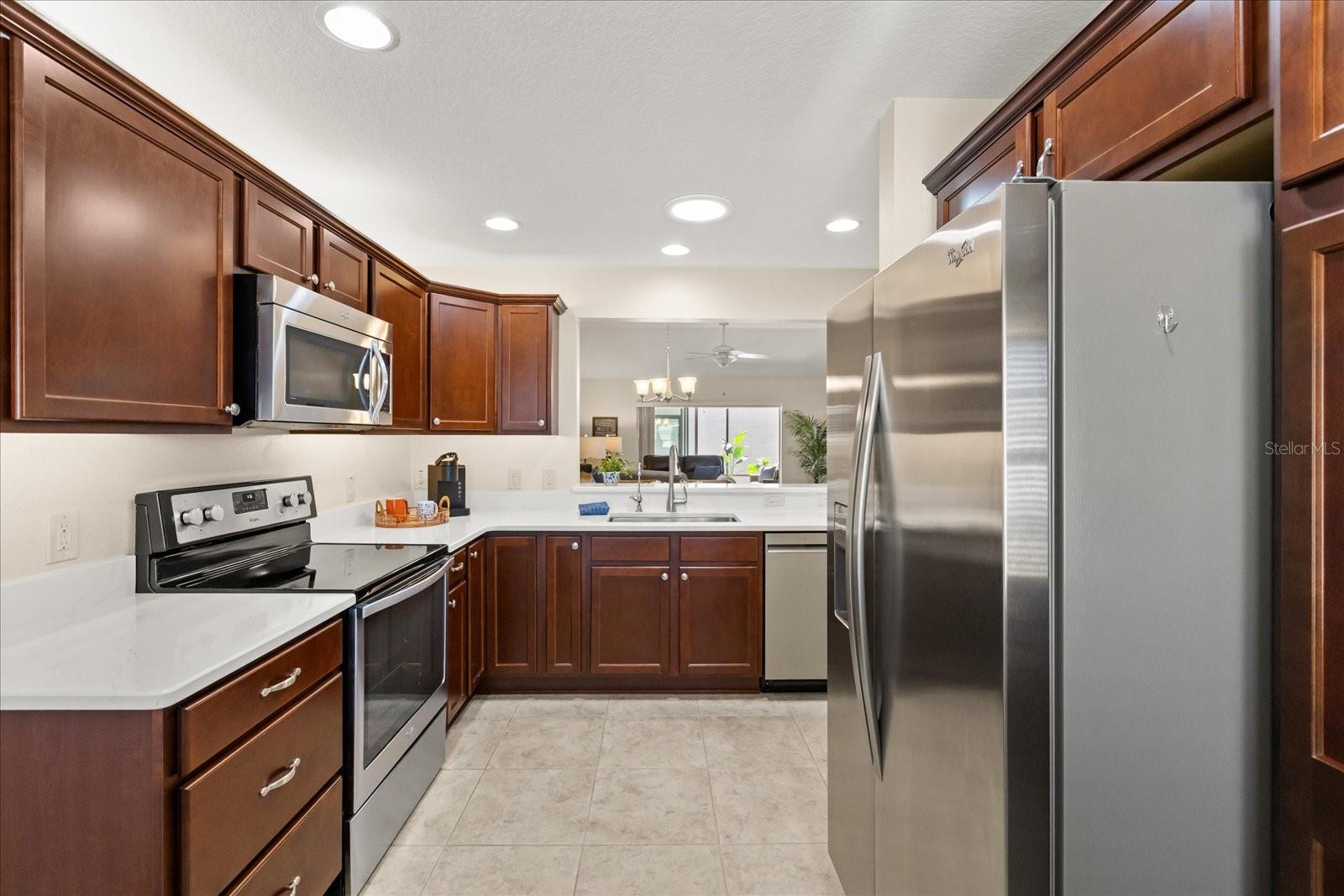 Image 9 of 28 For 2004 Flowersville Place