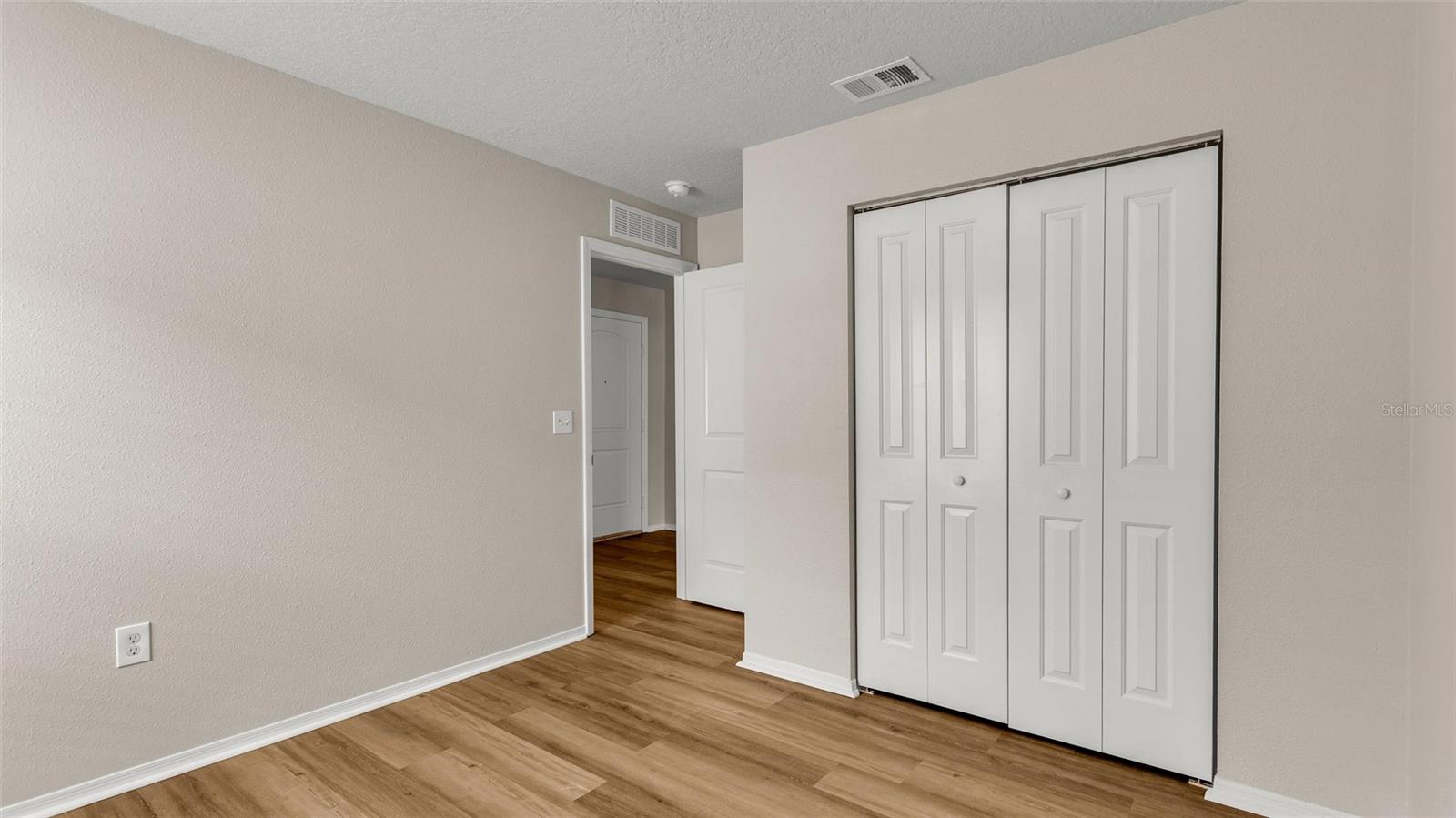 Image 13 of 35 For 7317 Tangle Bend Drive