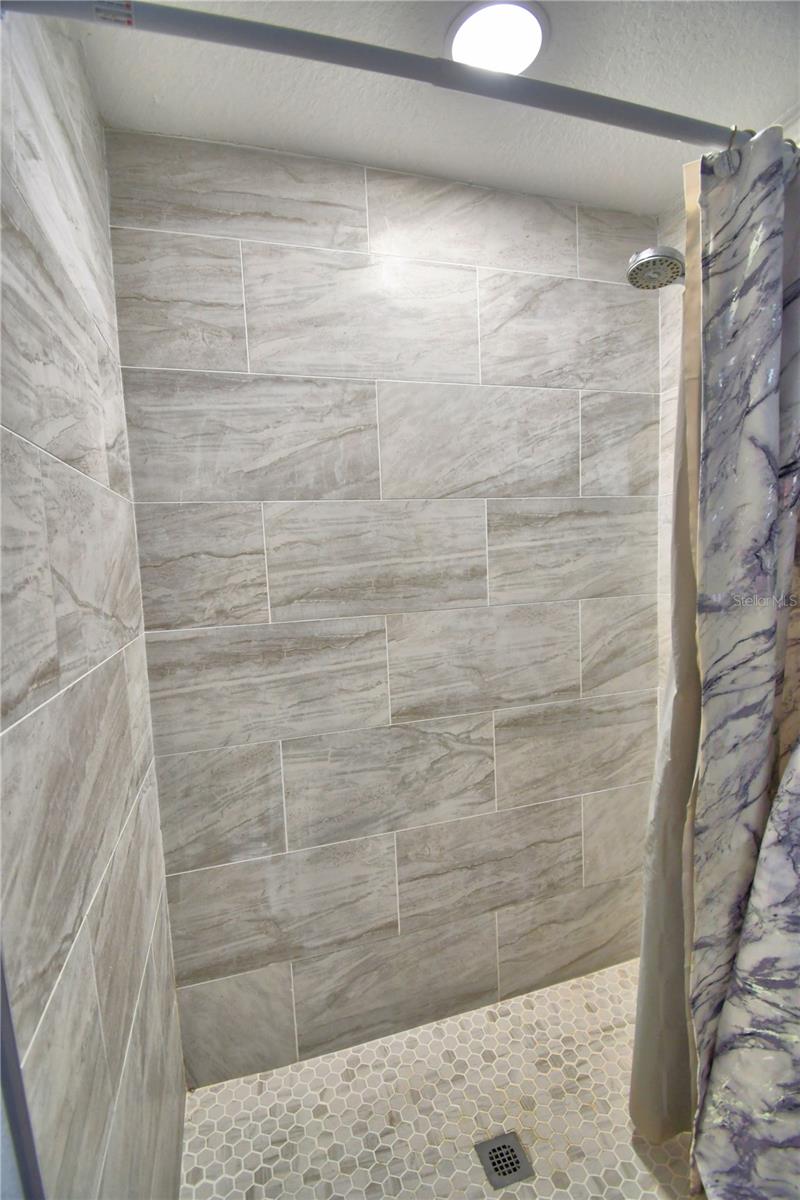 Image 15 of 33 For 53 Zinnia Lane E