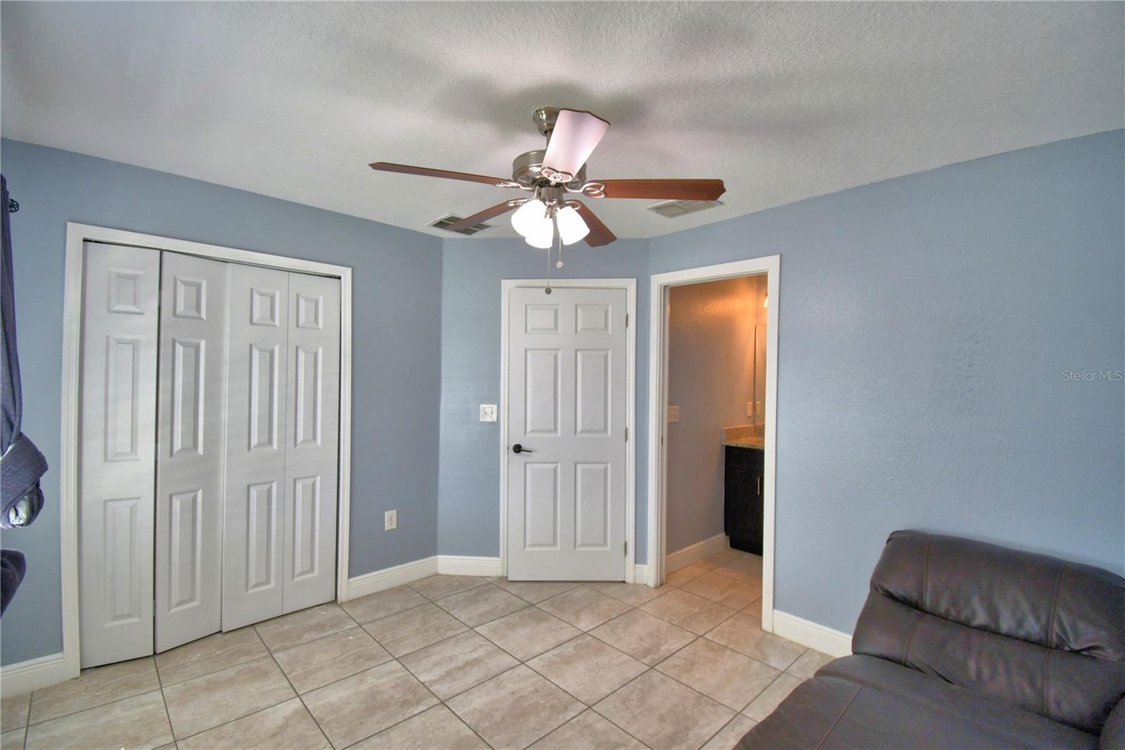 Image 19 of 33 For 53 Zinnia Lane E