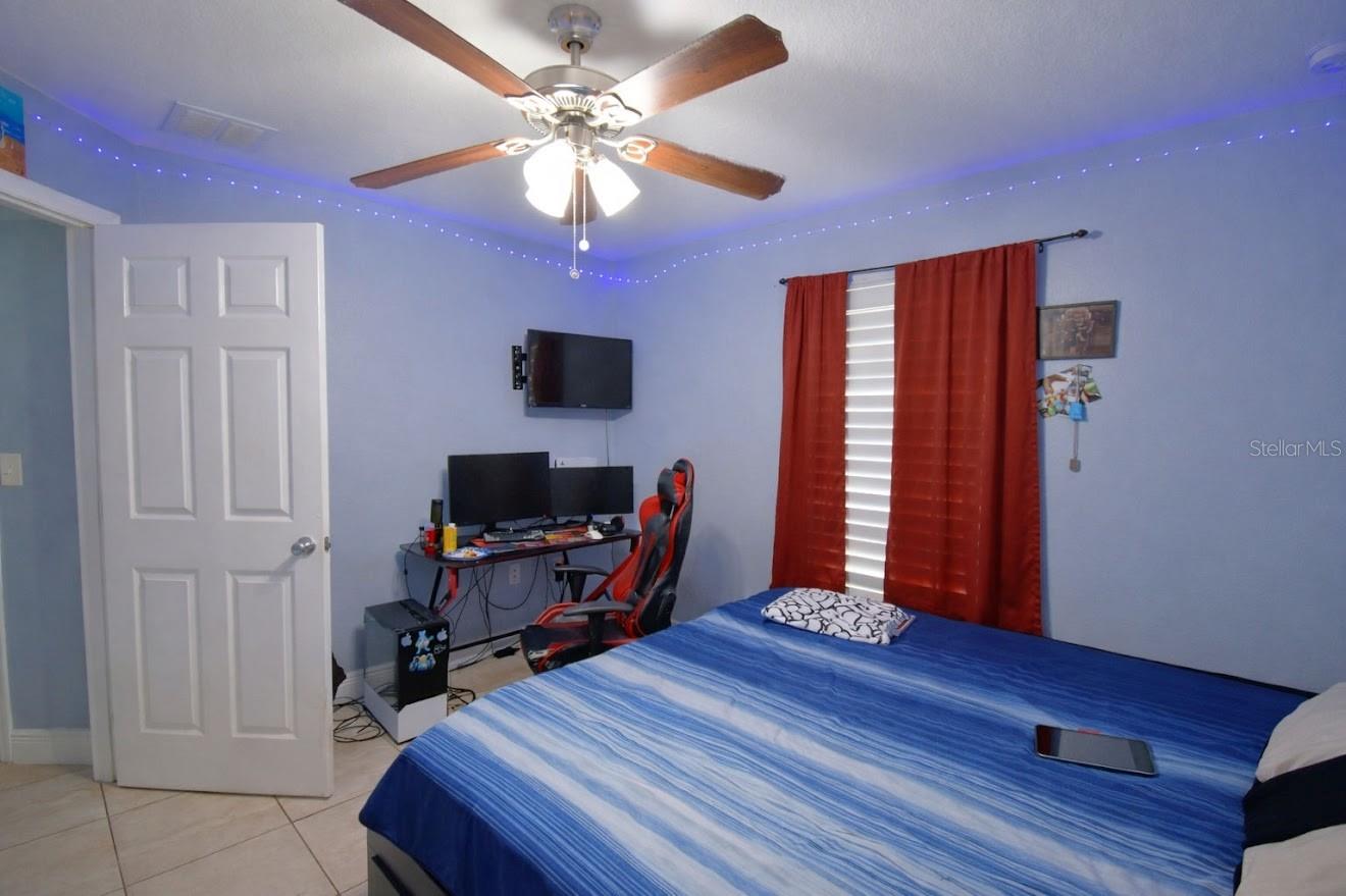 Image 23 of 33 For 53 Zinnia Lane E