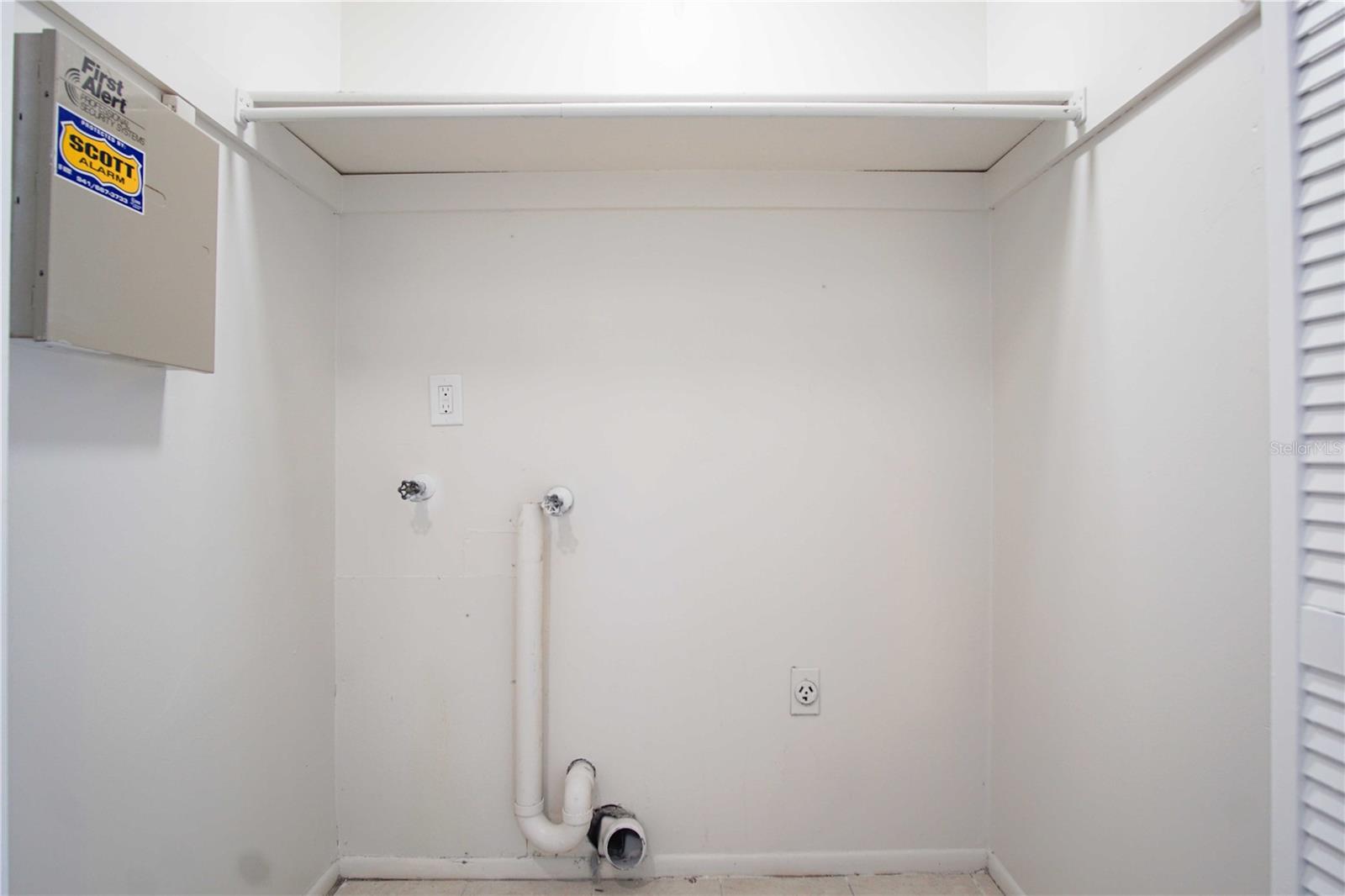 Image 16 of 16 For 2287 Nw Avenue