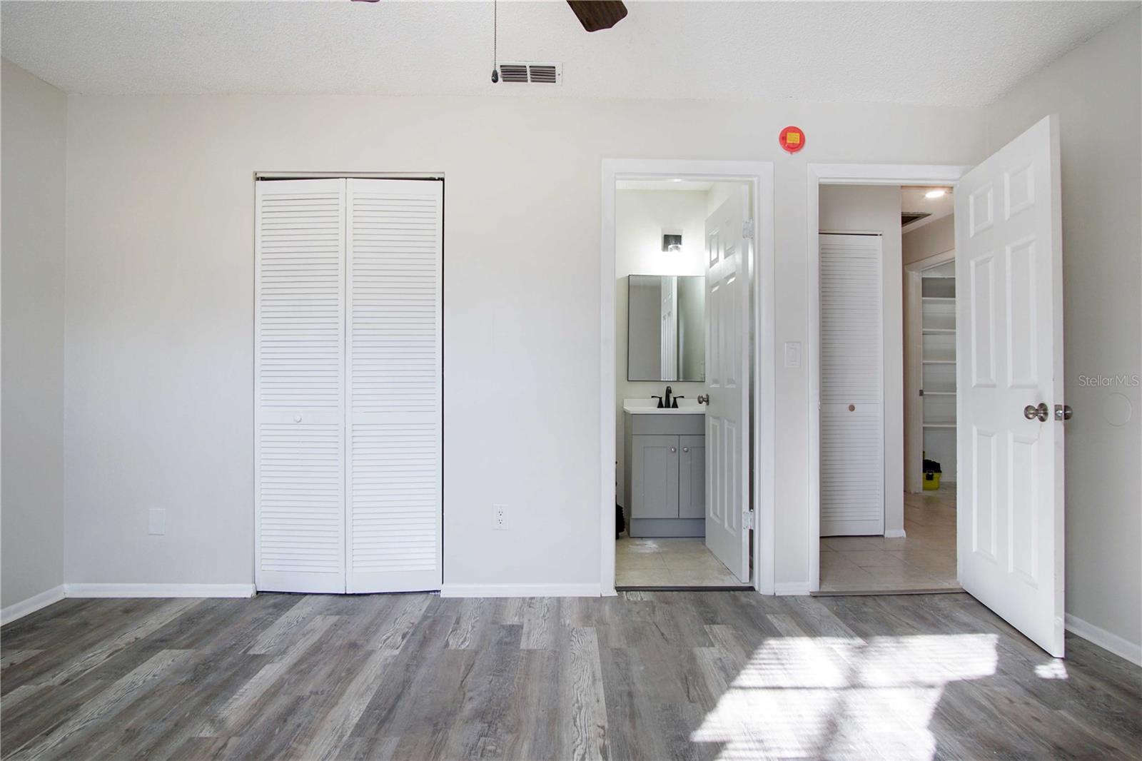 Image 9 of 16 For 2287 Nw Avenue