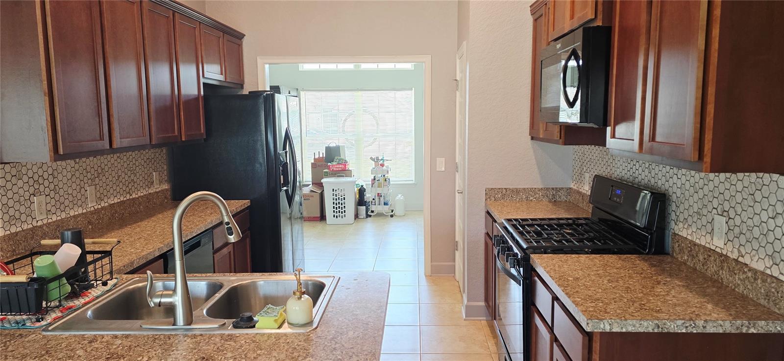 Image 10 of 31 For 1400 Eagle Crest Blvd