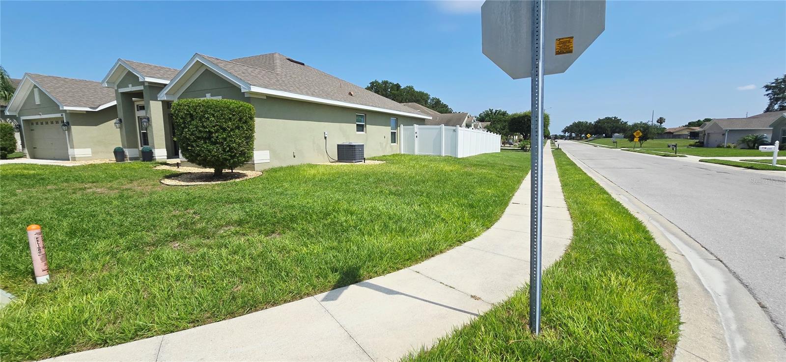 Image 28 of 31 For 1400 Eagle Crest Blvd