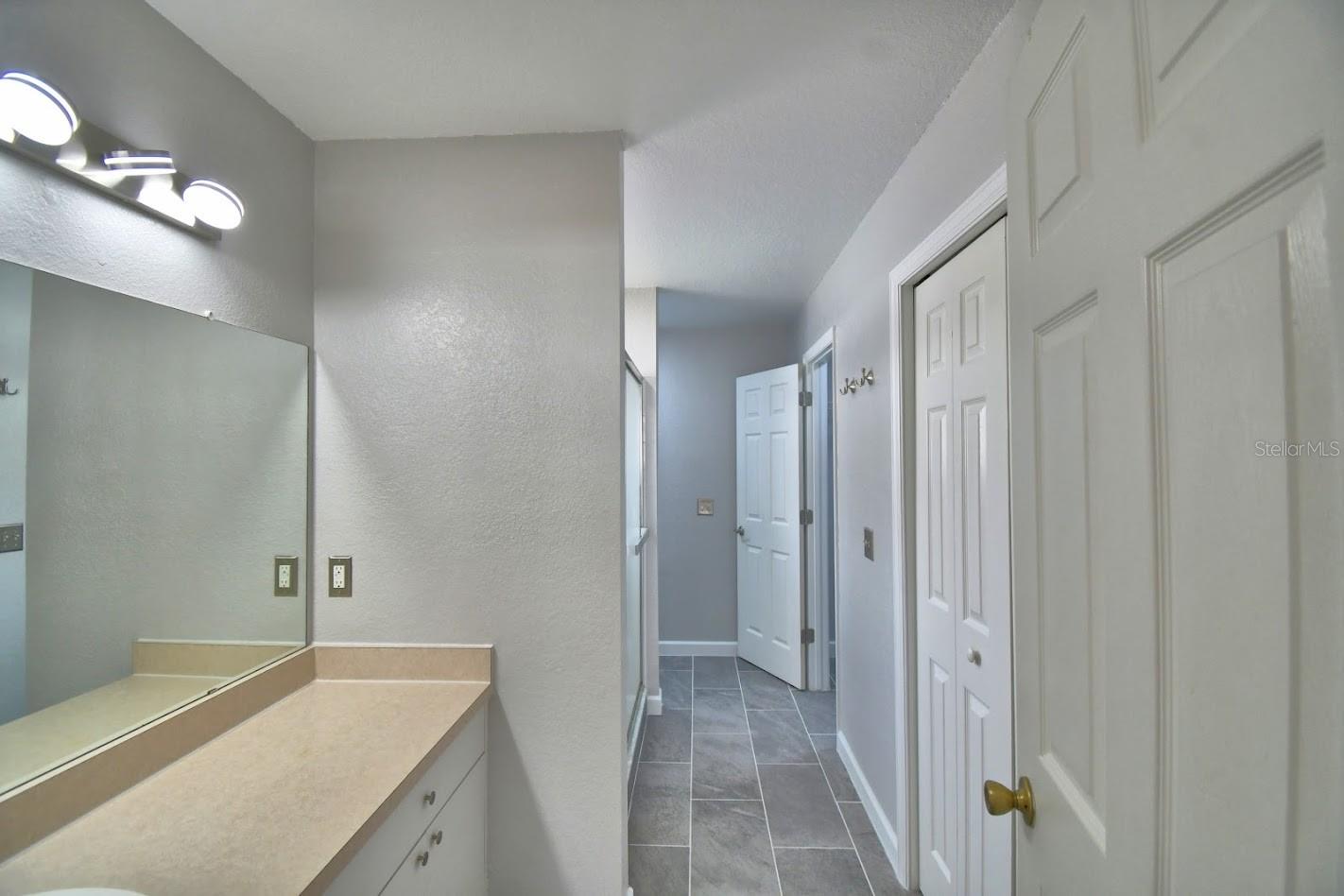 Image 16 of 32 For 511 Heather Glen Drive