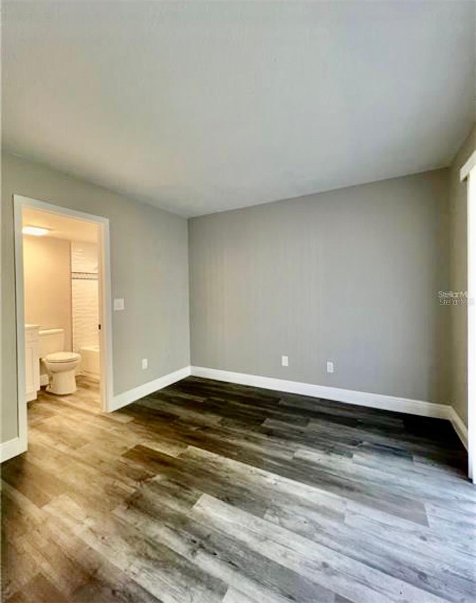 Image 4 of 6 For 7108 Waterside Drive 103