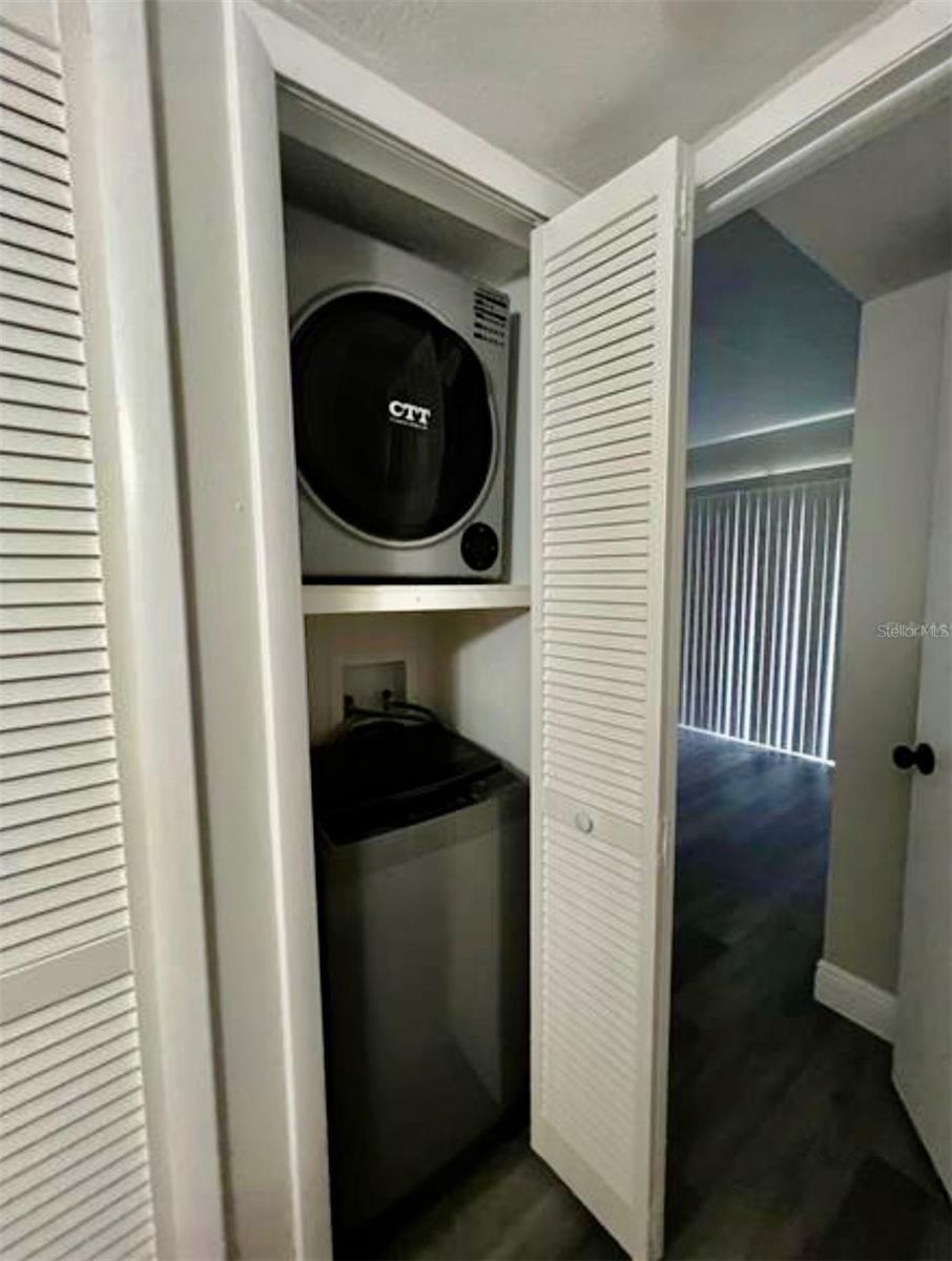 Image 6 of 6 For 7108 Waterside Drive 103