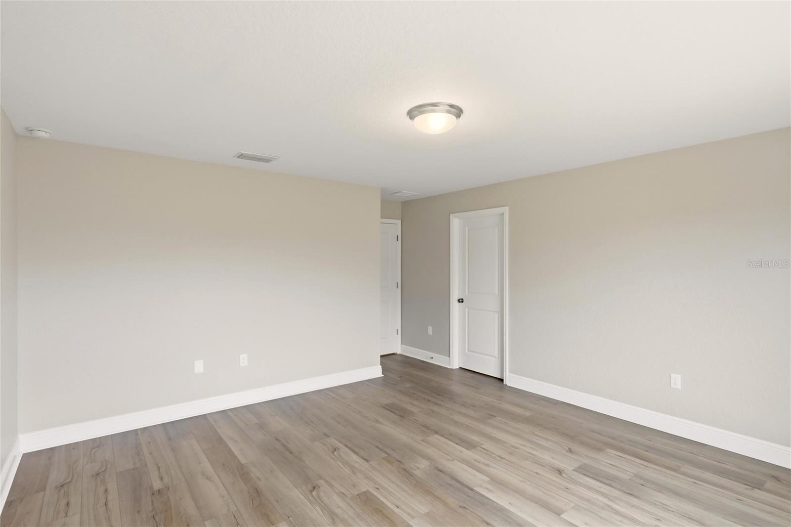 Image 13 of 44 For 6823 Dickinson Drive