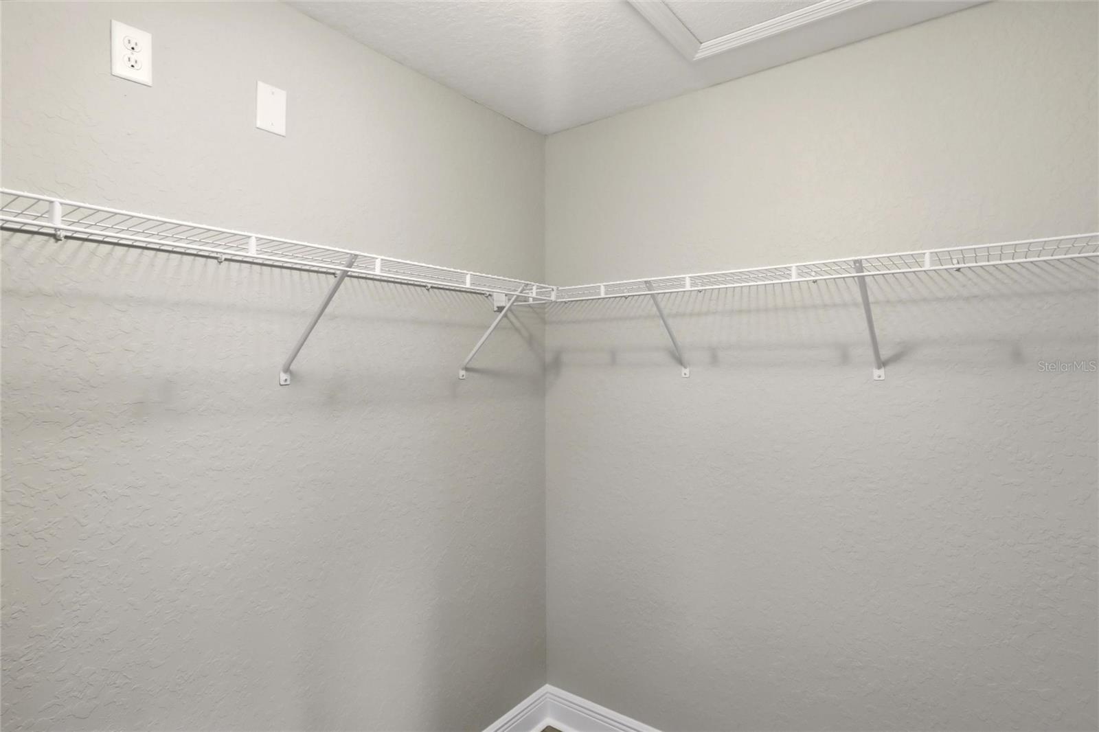 Image 14 of 44 For 6823 Dickinson Drive